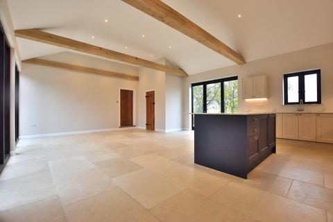 3 bedroom barn conversion to rent, Brick End, Broxted, Dunmow