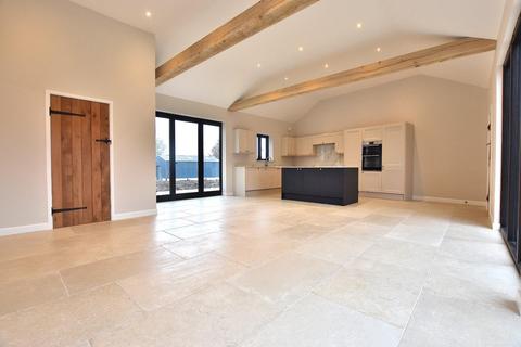 3 bedroom barn conversion to rent, Brick End, Broxted, Dunmow