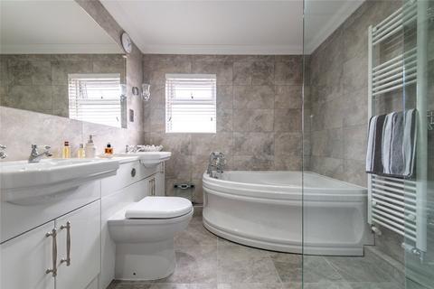 27 Chilton Drive, Higham, Rochester, ME3 7BW