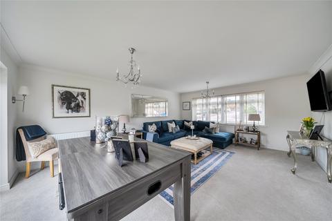 4 bedroom detached house for sale, Owen Road, Surrey GU20
