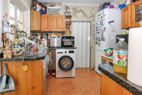 undefined, New Road, Littlehampton BN17