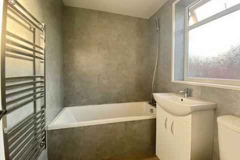 2 bedroom semi-detached house to rent, Westcott Avenue, South Shields, Tyne and Wear, NE33