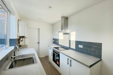 2 bedroom semi-detached house to rent, Westcott Avenue, South Shields, Tyne and Wear, NE33