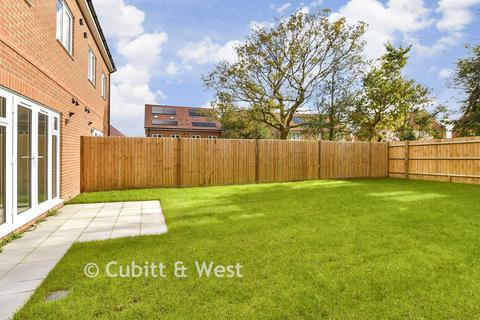 4 bedroom semi-detached house for sale, Seedlings Drive, Pearmain Place, Crowborough, East Sussex