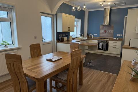 undefined, Capel Isaf Road, Llanelli