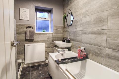 11 Sun Street, Cowling, Keighley, BD22 0BB