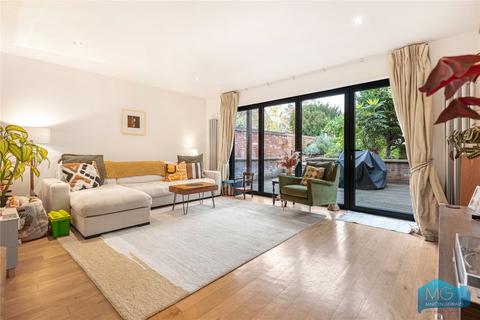 3 bedroom apartment for sale, Shoot Up Hill, West Hampstead, London, NW2