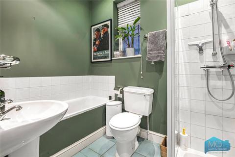 3 bedroom apartment for sale, Shoot Up Hill, West Hampstead, London, NW2