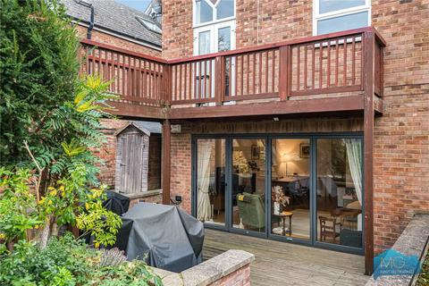 3 bedroom apartment for sale, Shoot Up Hill, West Hampstead, London, NW2