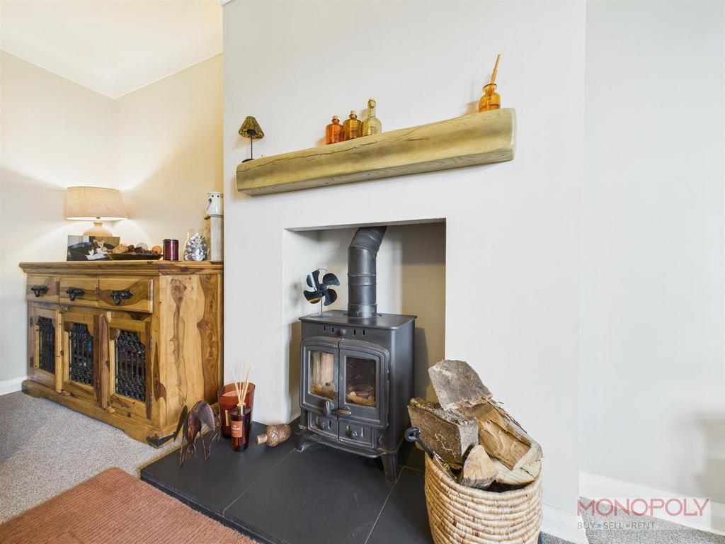 CAM01943 G0-PR0562-STILL003.jpg