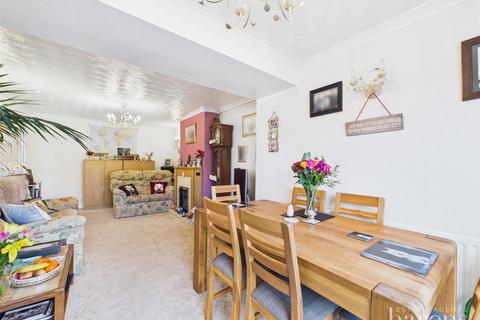 undefined, Denham Drive, Basingstoke RG22