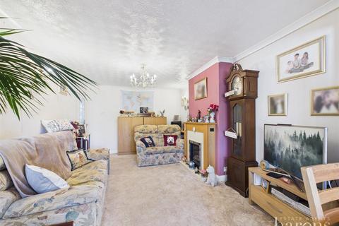 undefined, Denham Drive, Basingstoke RG22