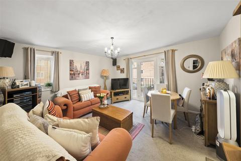 1 bedroom flat for sale, Burket Close, Southall UB2