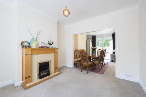 4 bedroom terraced house for sale, Tennyson Avenue, New Malden KT3