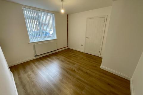 3 bedroom terraced house for sale, Trinity road, Llanelli