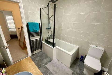 3 bedroom terraced house for sale, Trinity road, Llanelli