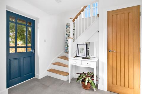 3 bedroom semi-detached house for sale, Station Hill, Winchester SO21