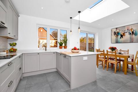 3 bedroom semi-detached house for sale, Station Hill, Winchester SO21