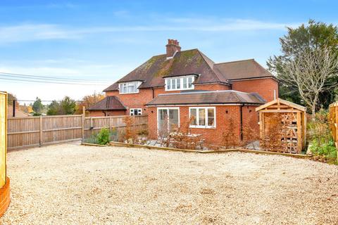 undefined, Station Hill, Winchester SO21