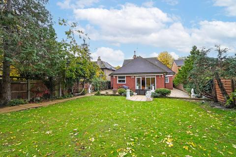 3 bedroom house for sale, Grove Park, Wanstead