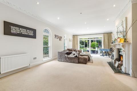 3 bedroom house for sale, Grove Park, Wanstead