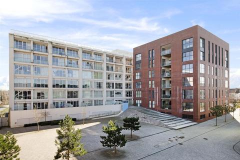undefined, Airpoint, Bedminster BS3