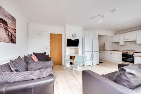 undefined, Warwick Road, Canterbury