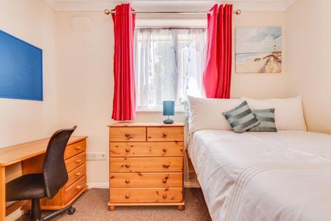 undefined, Warwick Road, Canterbury