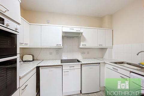 2 bedroom apartment for sale, Moorlands Avenue, Kenilworth