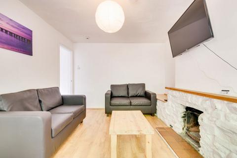 6 bedroom house to rent, Uplands, Canterbury