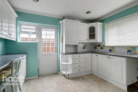 3 bedroom bungalow for sale, Southsea Avenue, Minster