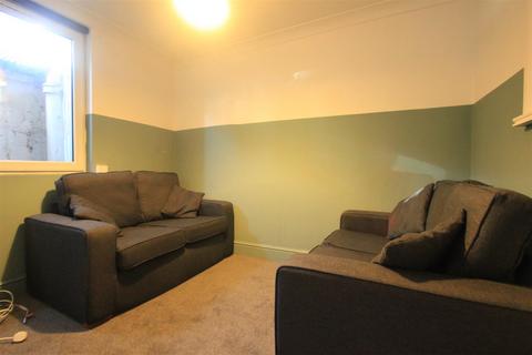 4 bedroom house share to rent, Park Crescent Road, Brighton