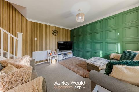 1 bedroom semi-detached house for sale, Canterbury Close, Rowley Regis B65