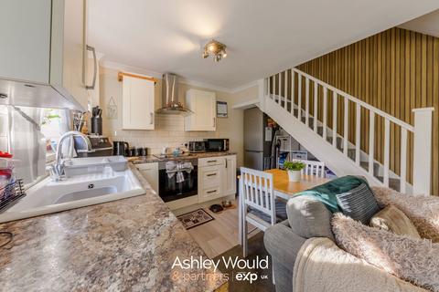 1 bedroom semi-detached house for sale, Canterbury Close, Rowley Regis B65