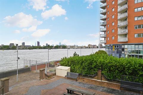 2 bedroom apartment to rent, Poseidon Court, Homer Drive, E14
