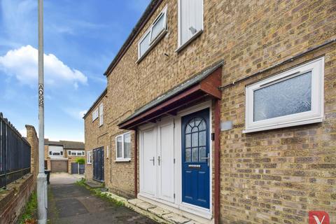undefined, Petersfield Gardens, Luton LU3