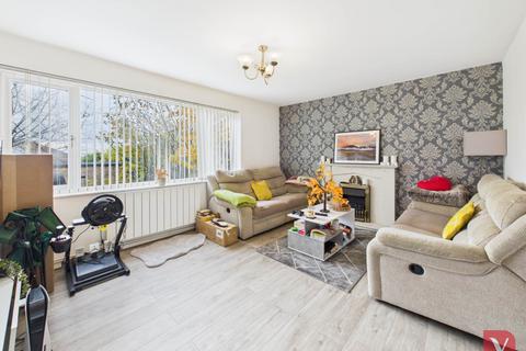 undefined, Petersfield Gardens, Luton LU3