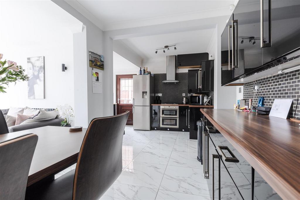 Kitchen diner