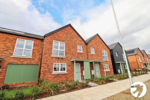 3 bedroom terraced house to rent, Colyer Drive, Alkerden, Ebbsfleet Valley, Swanscombe, DA10