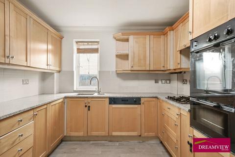 3 bedroom flat for sale, Stanview Court, NW4 2TH