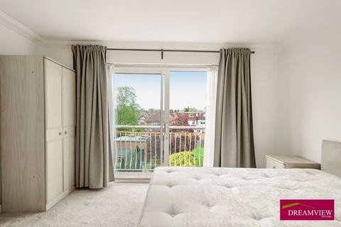 3 bedroom flat for sale, Stanview Court, NW4 2TH