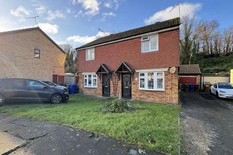3 bedroom semi-detached house for sale, Curling Lane, Grays RM17