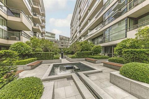 Duchess Walk, London SE1