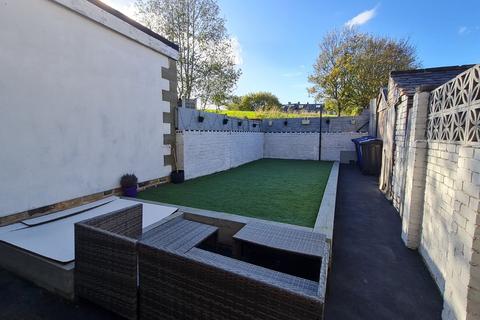 2 bedroom terraced house to rent, Dobie Street, Barnsley, South Yorkshire, S70