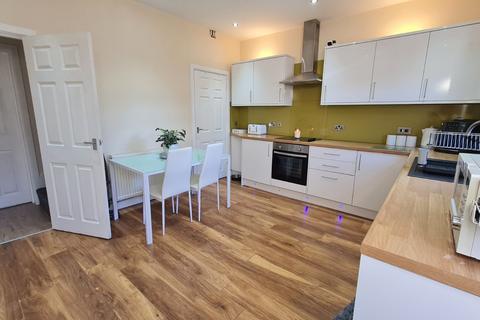 2 bedroom terraced house to rent, Dobie Street, Barnsley, South Yorkshire, S70