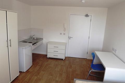 Studio to rent, Studio with BILLS INCLUDED! (exc council tax)