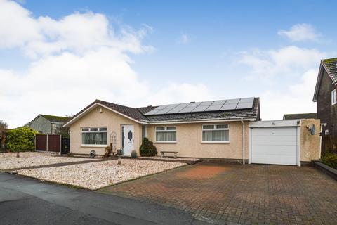 undefined, 26 Machrie Place, Kilwinning, KA13 6RW