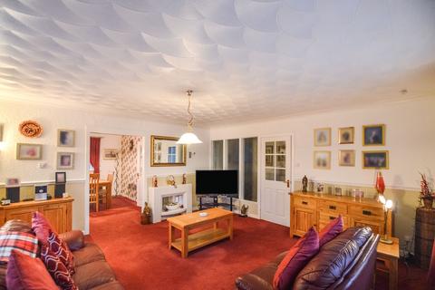 undefined, 26 Machrie Place, Kilwinning, KA13 6RW