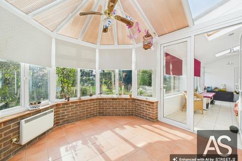4 bedroom detached house for sale, Park Shaw, Sedlescombe, TN33