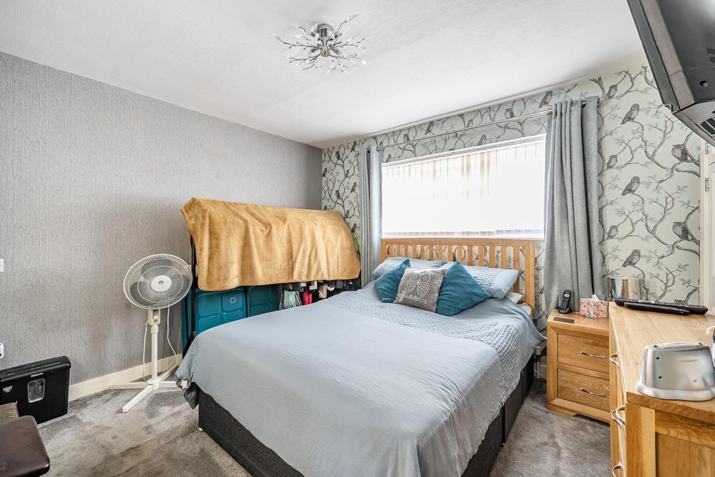 1329698-4-68824ba...